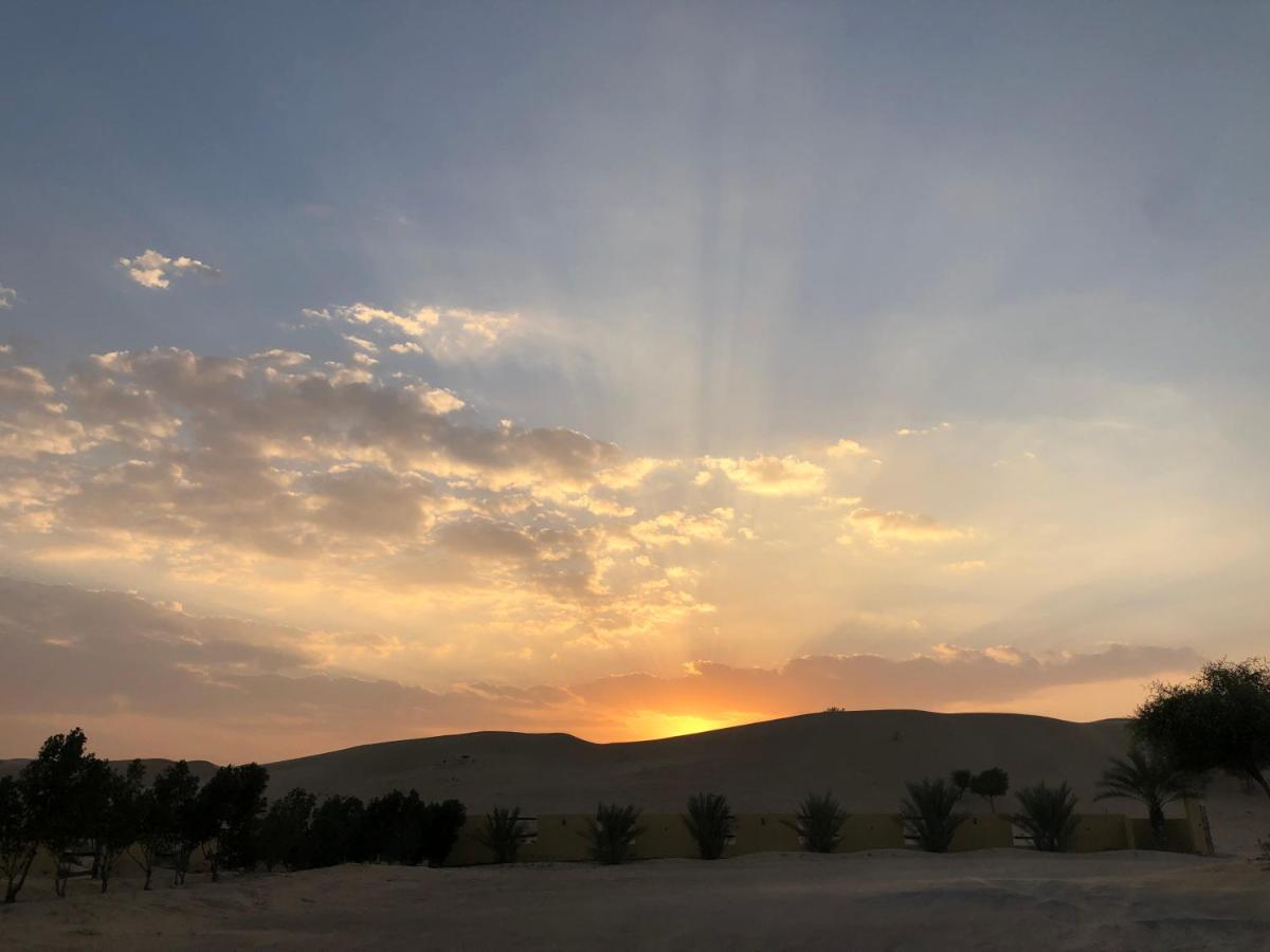 ホテル Golden Palm Oasis Fulayj al Masha'ikh エクステリア 写真