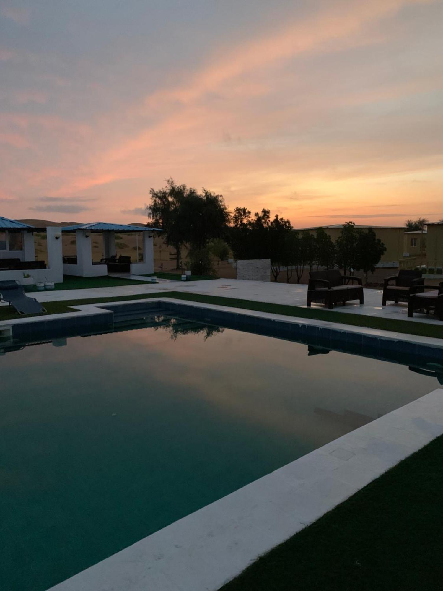 ホテル Golden Palm Oasis Fulayj al Masha'ikh エクステリア 写真