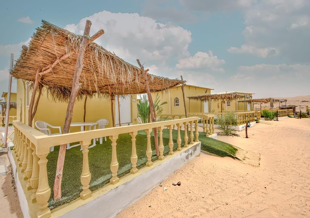 ホテル Golden Palm Oasis Fulayj al Masha'ikh エクステリア 写真