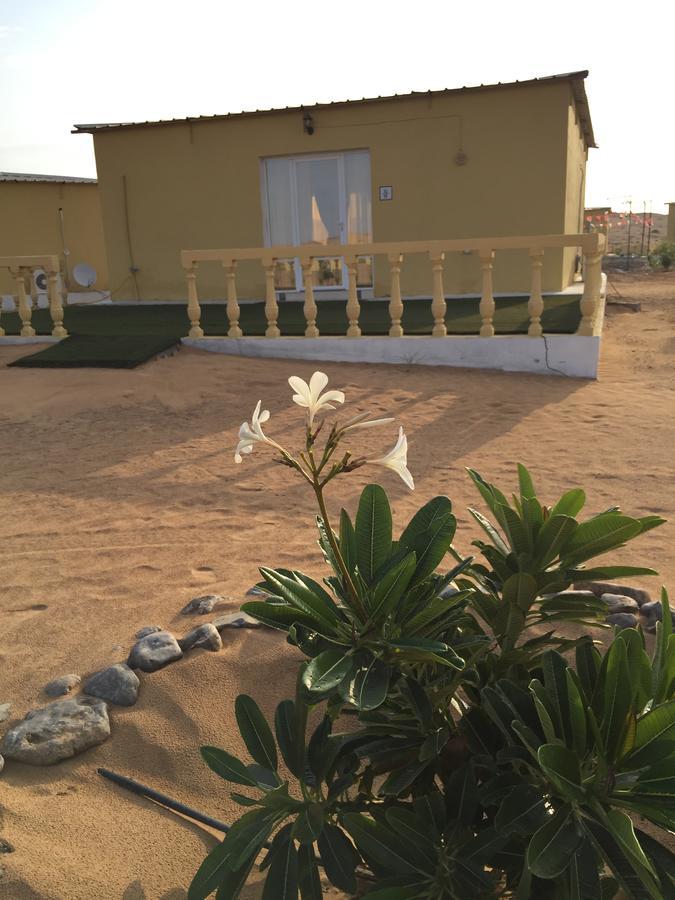 ホテル Golden Palm Oasis Fulayj al Masha'ikh エクステリア 写真