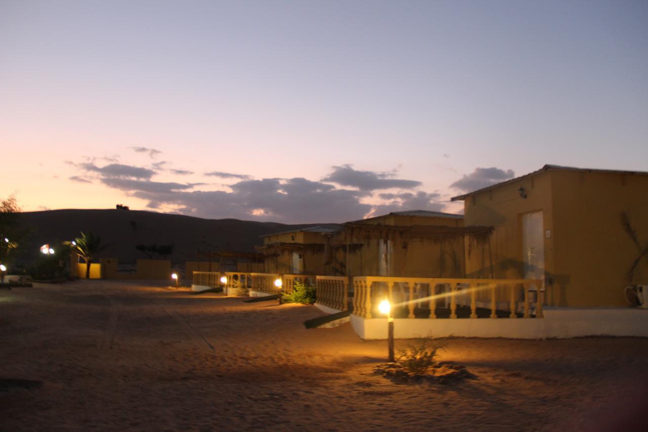 ホテル Golden Palm Oasis Fulayj al Masha'ikh エクステリア 写真